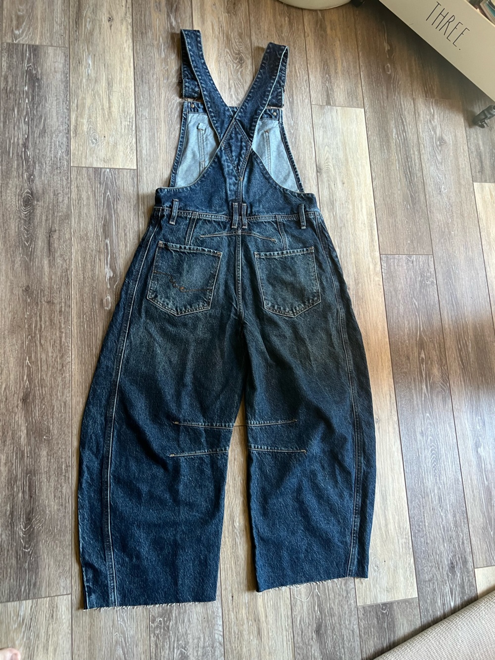 We The Free Good Luck Barrel Overalls In Blue Denim NWOT Size S Short - Picture 3 of 4